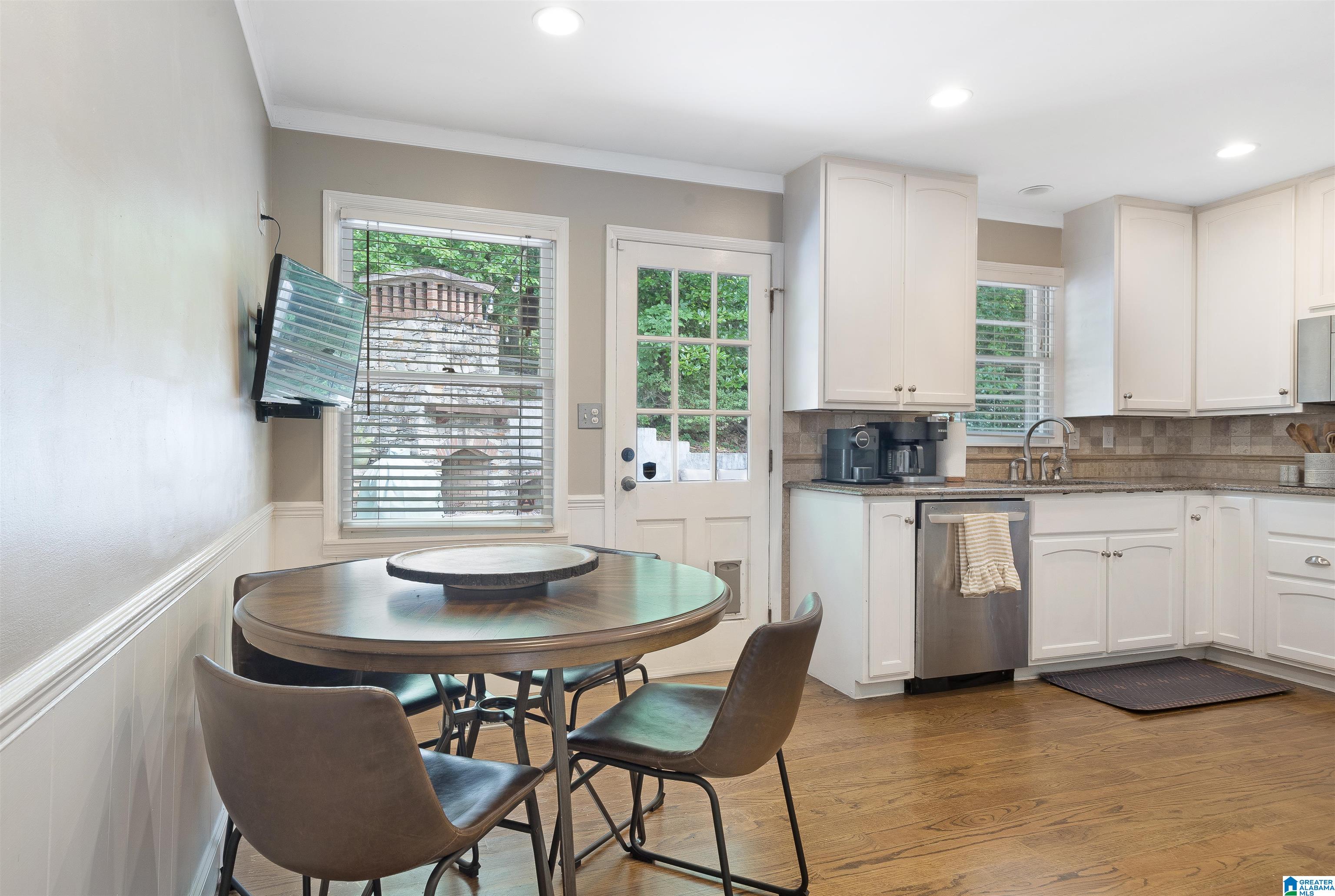 2533 ALTADENA FOREST CIRCLE