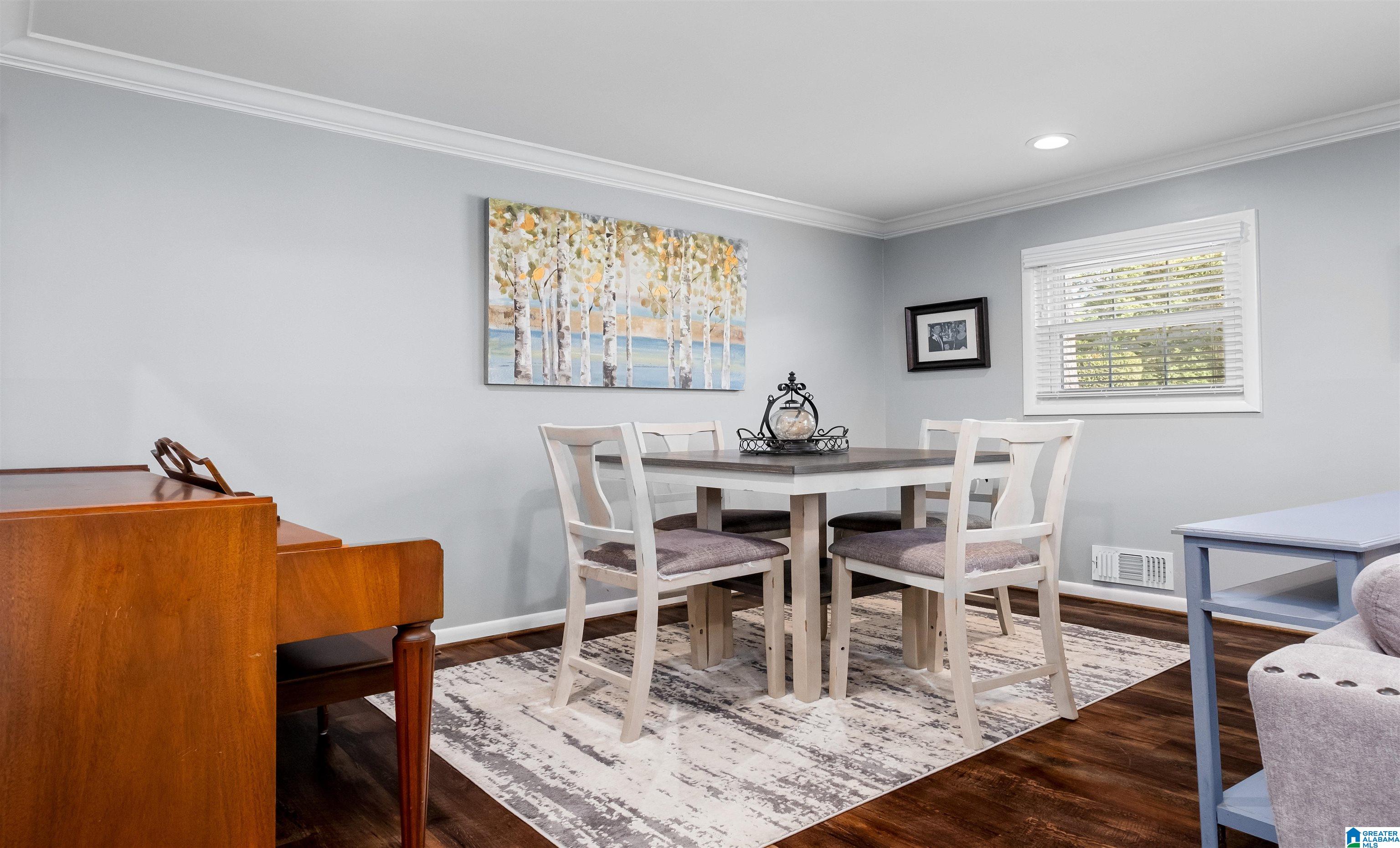 1517 LINDA VISTA DRIVE