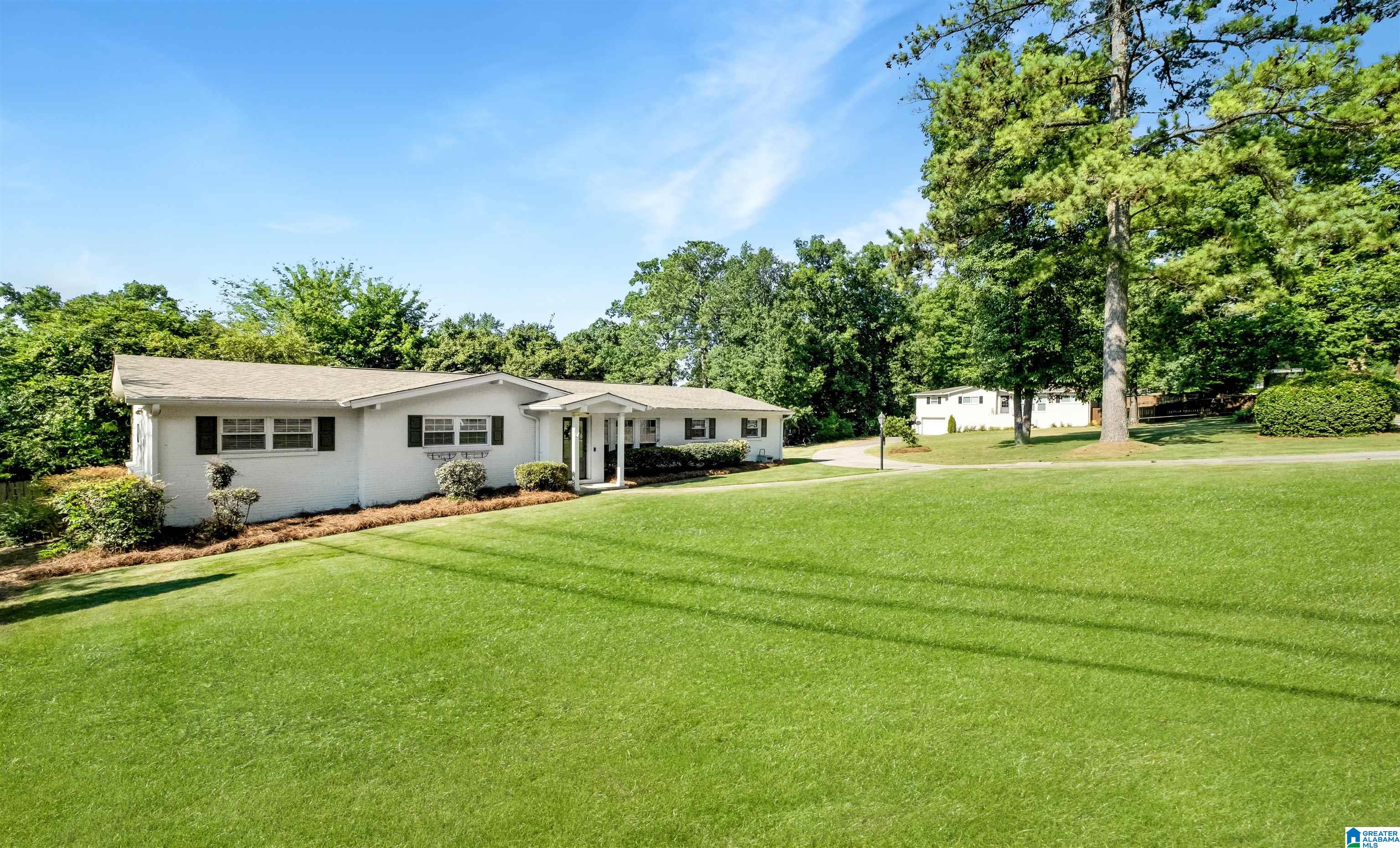 1517 LINDA VISTA DRIVE