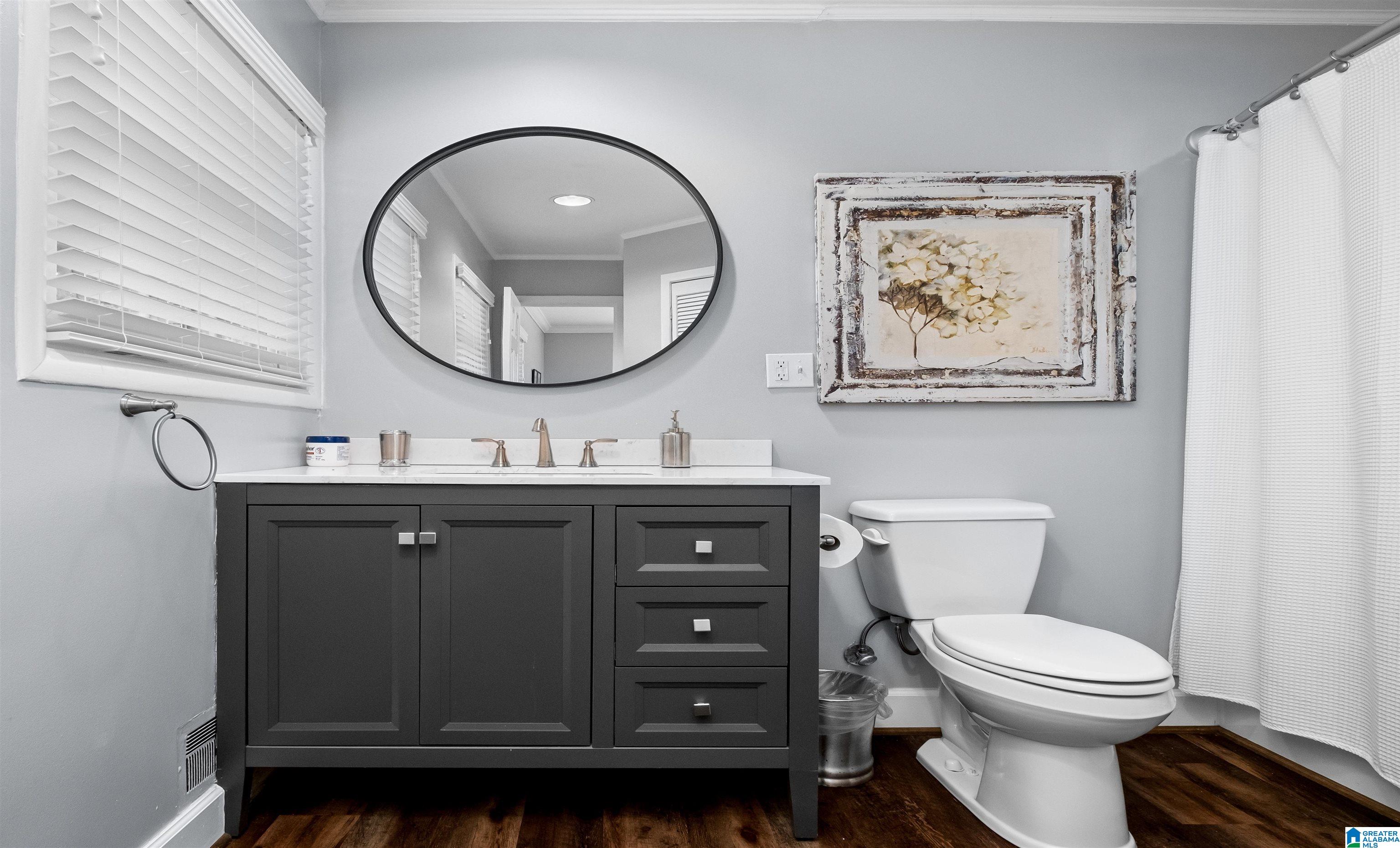 1517 LINDA VISTA DRIVE