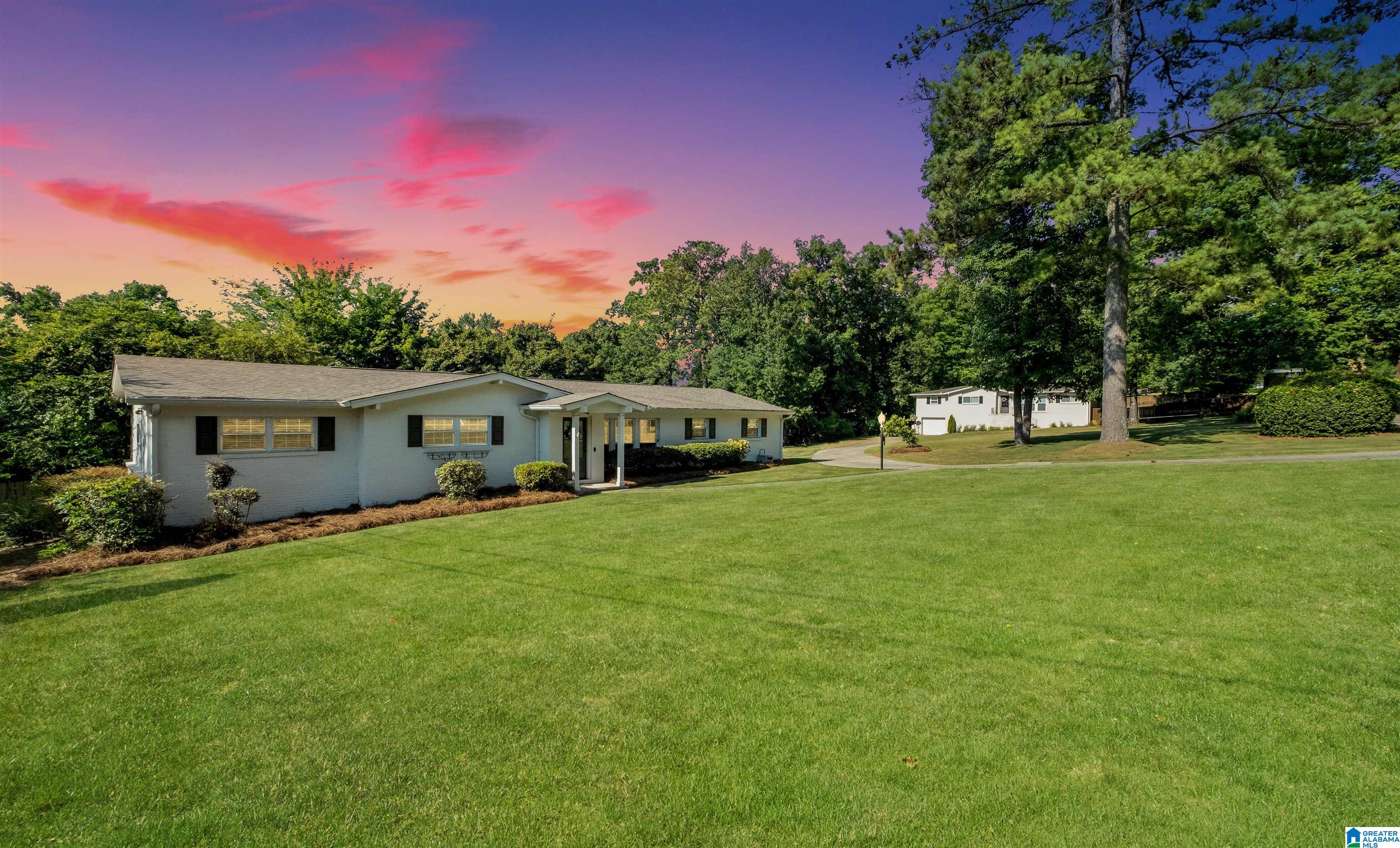 1517 LINDA VISTA DRIVE