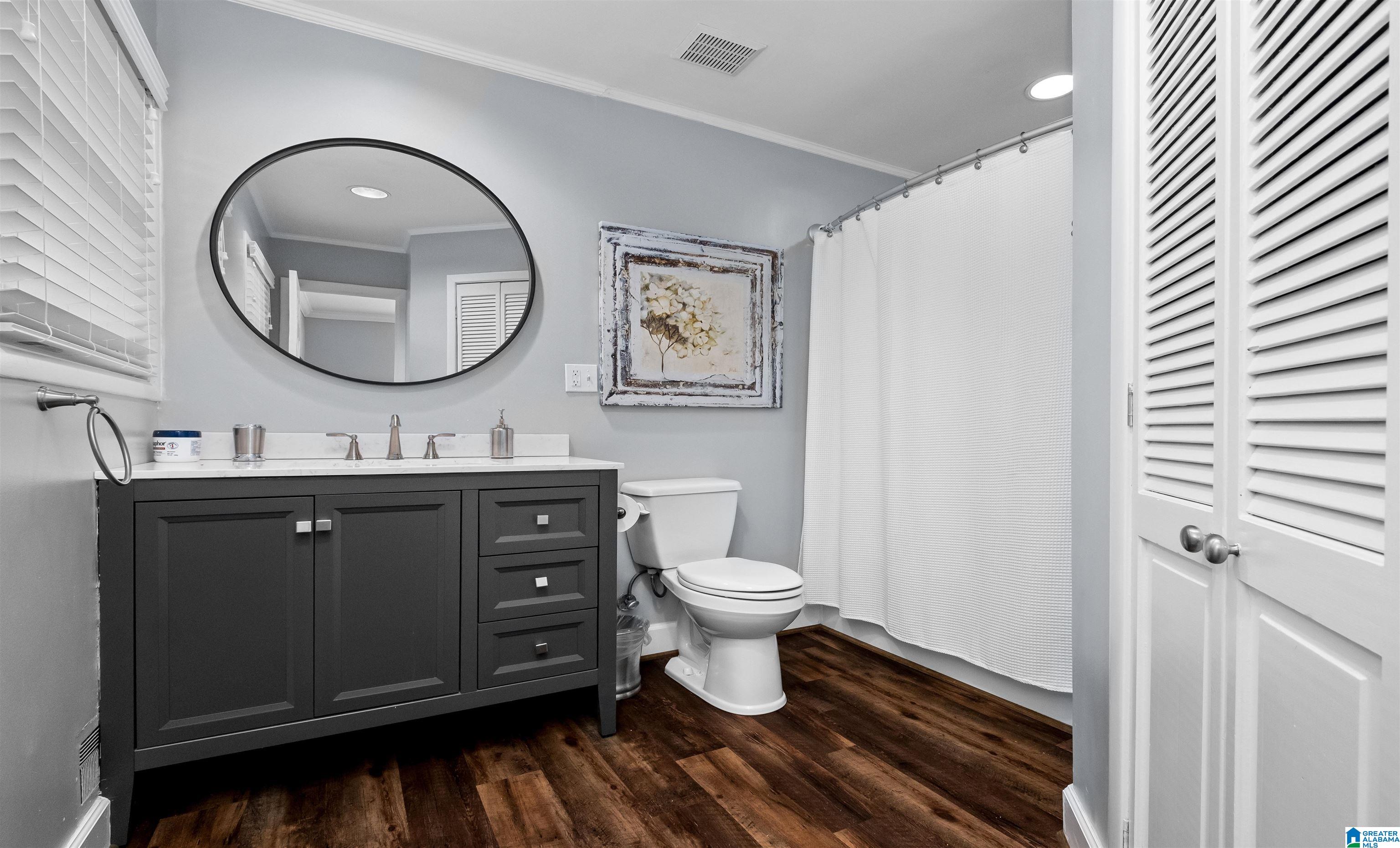 1517 LINDA VISTA DRIVE