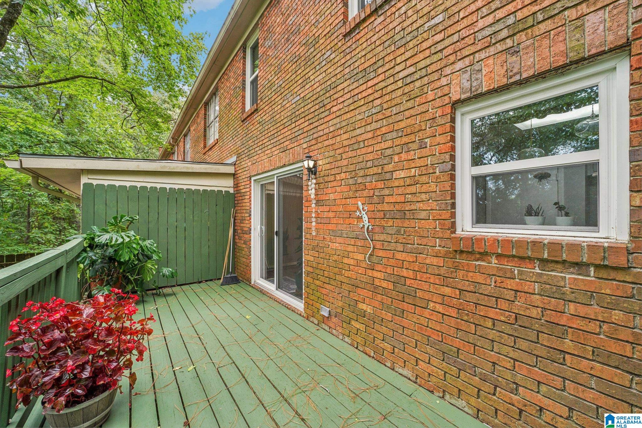 2032 MONTREAT PARKWAY 2032