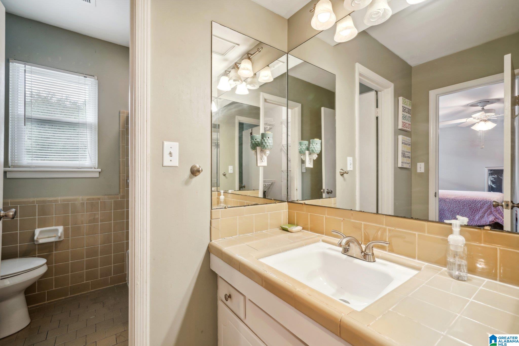 2032 MONTREAT PARKWAY 2032