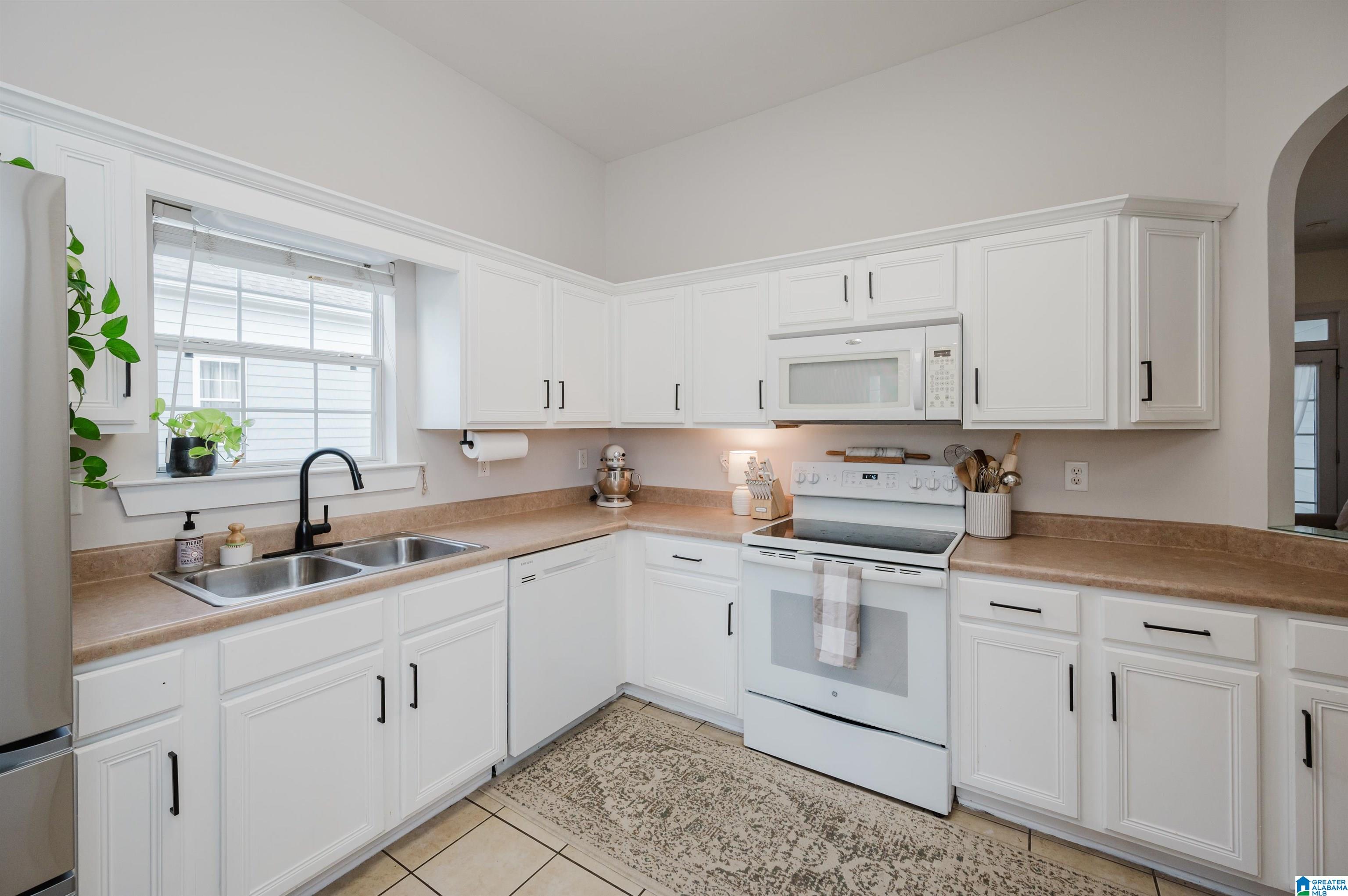 5346 MAGNOLIA SOUTH DRIVE