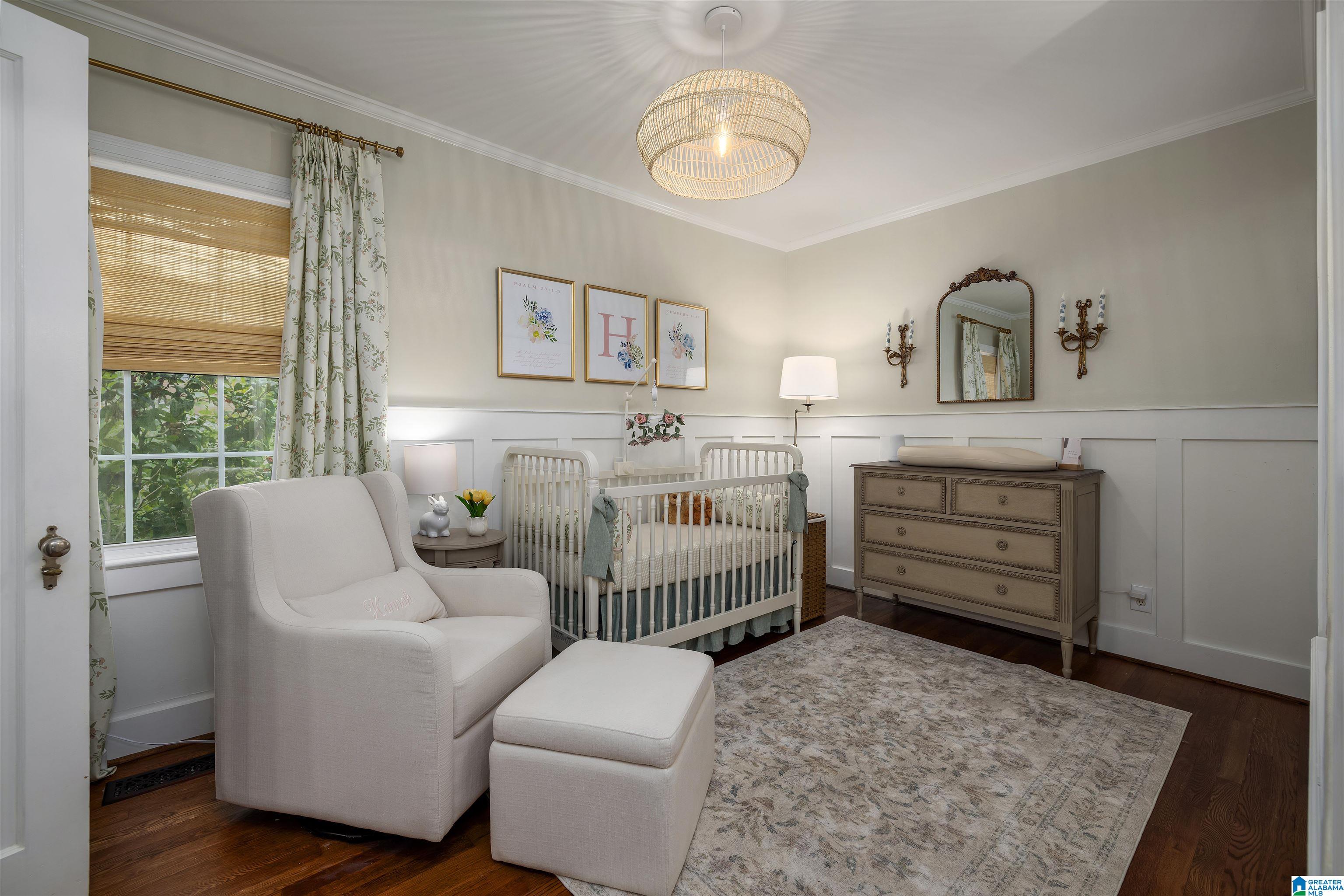 813 COLUMBIANA ROAD