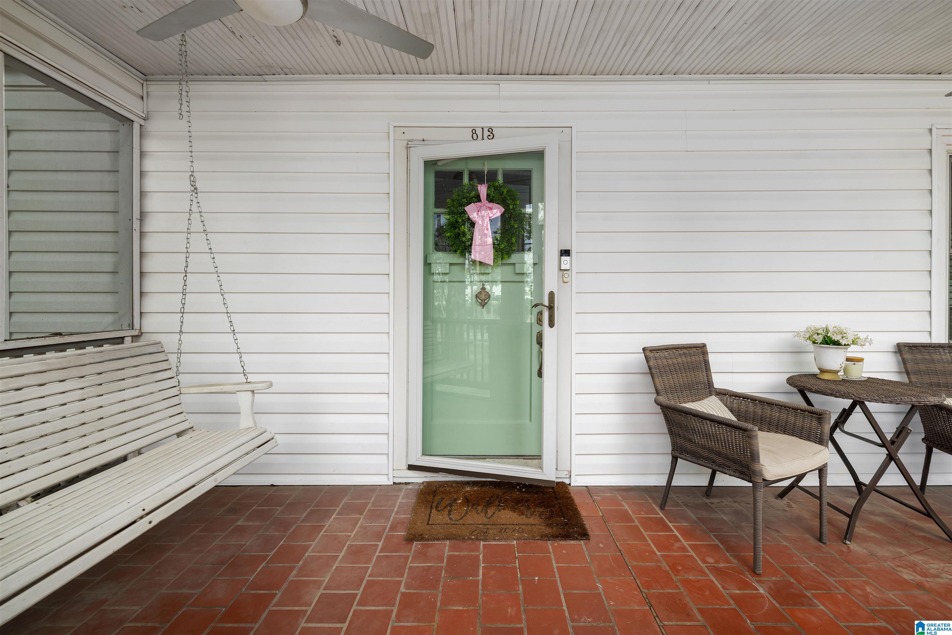 813 COLUMBIANA ROAD