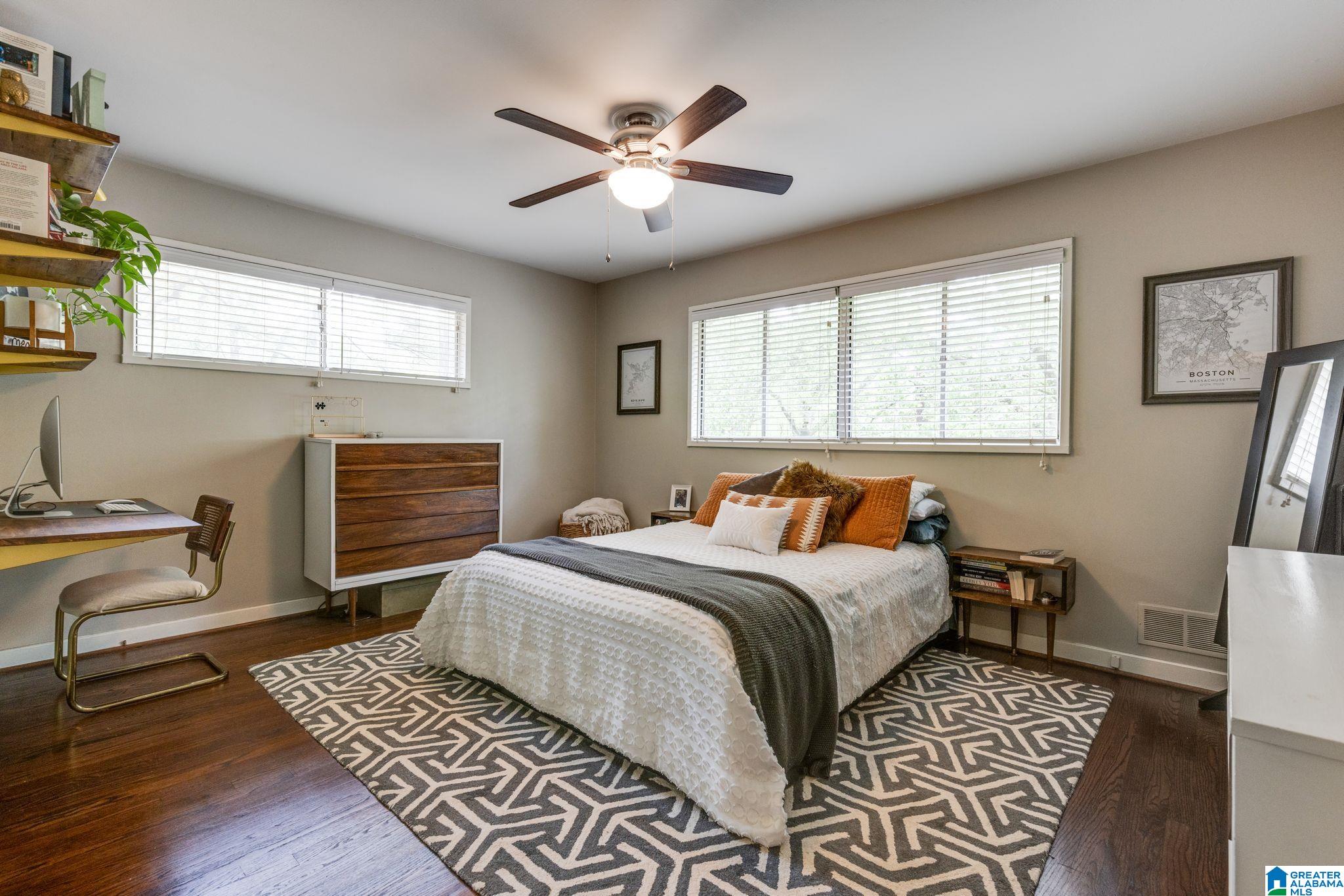 1082 COLUMBIANA ROAD