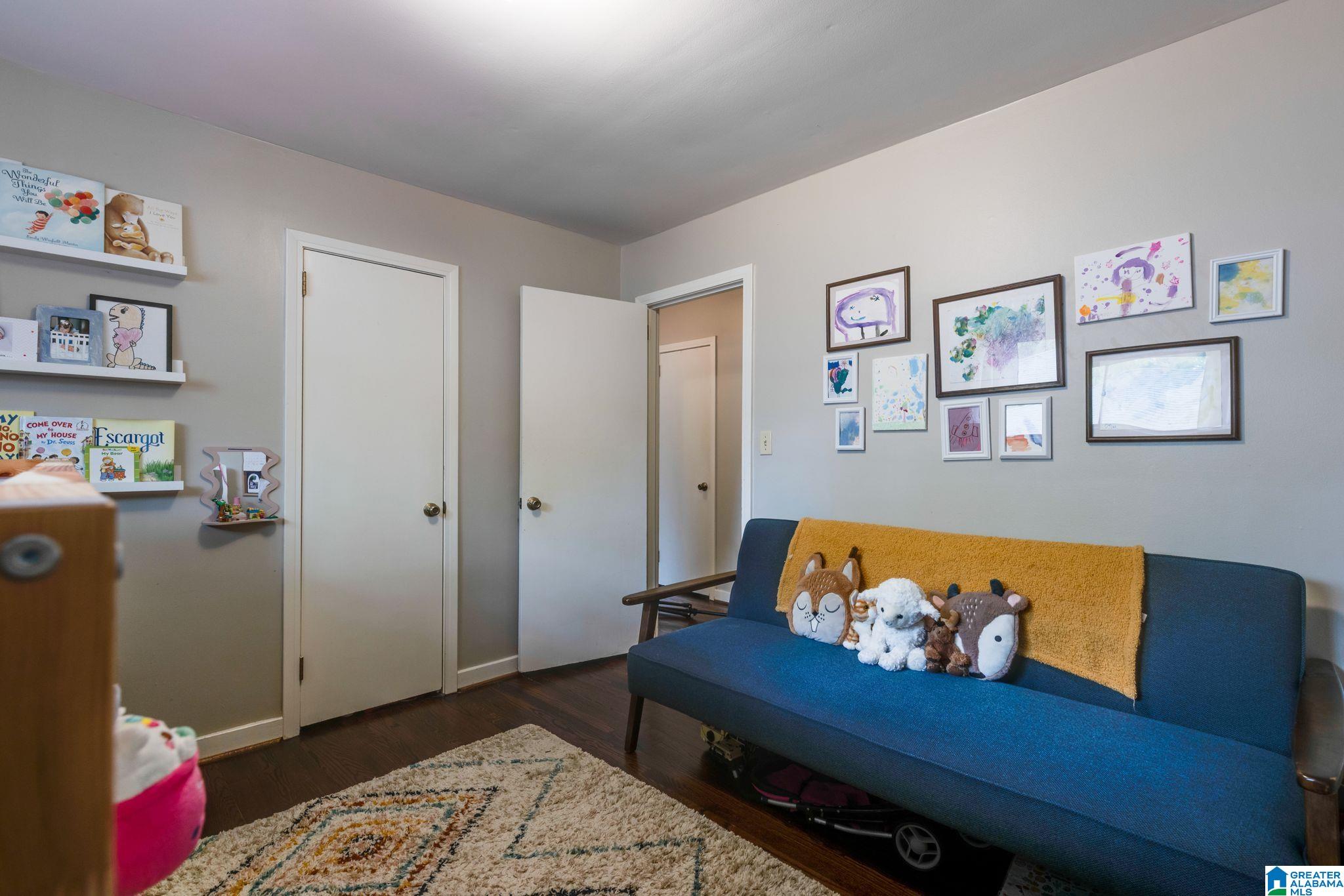 1082 COLUMBIANA ROAD