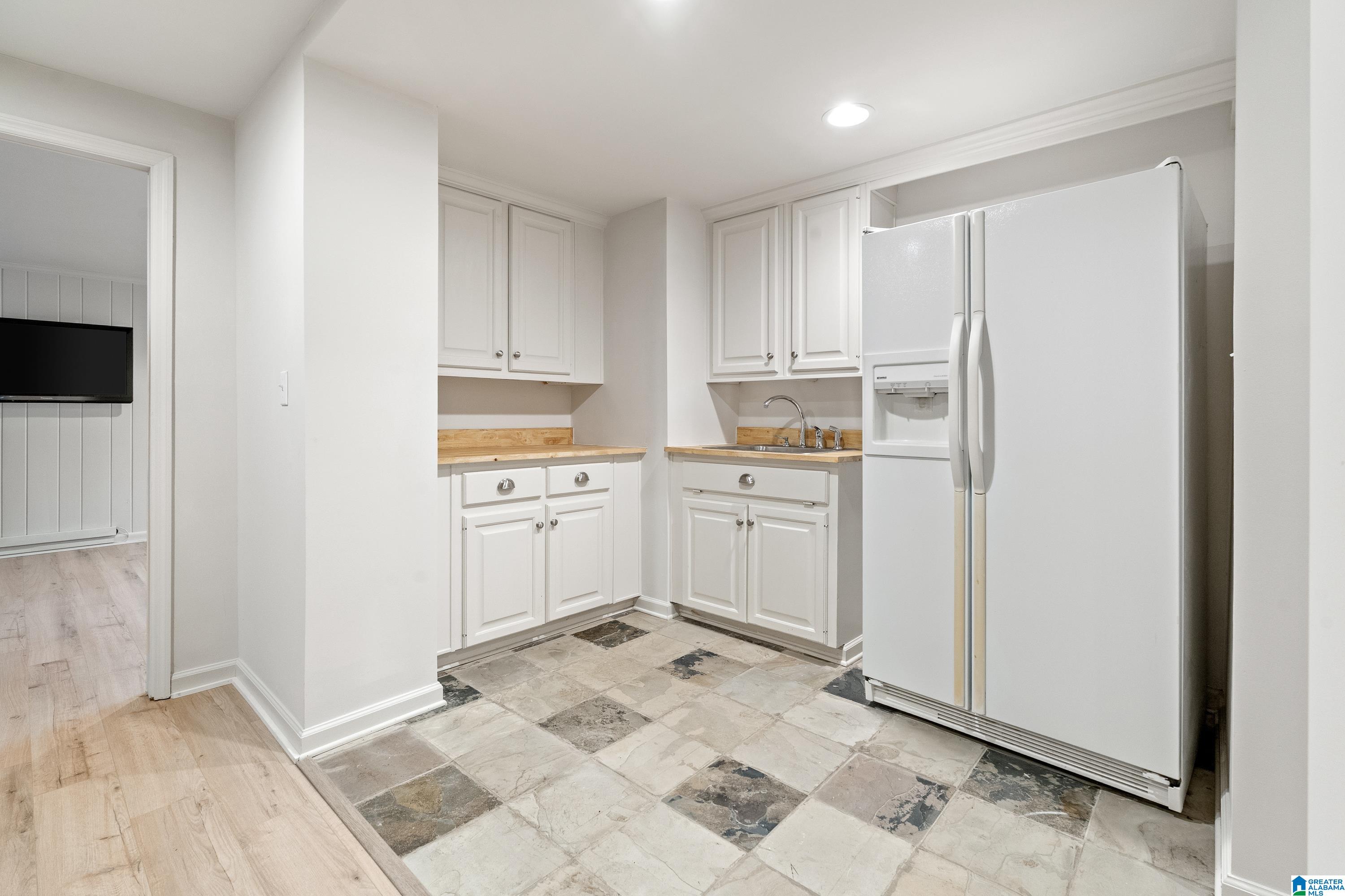 340 RICHMAR DRIVE
