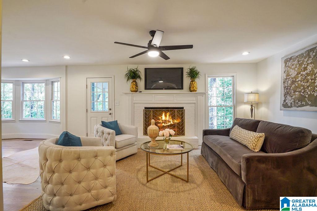 2433 DALTON DRIVE
