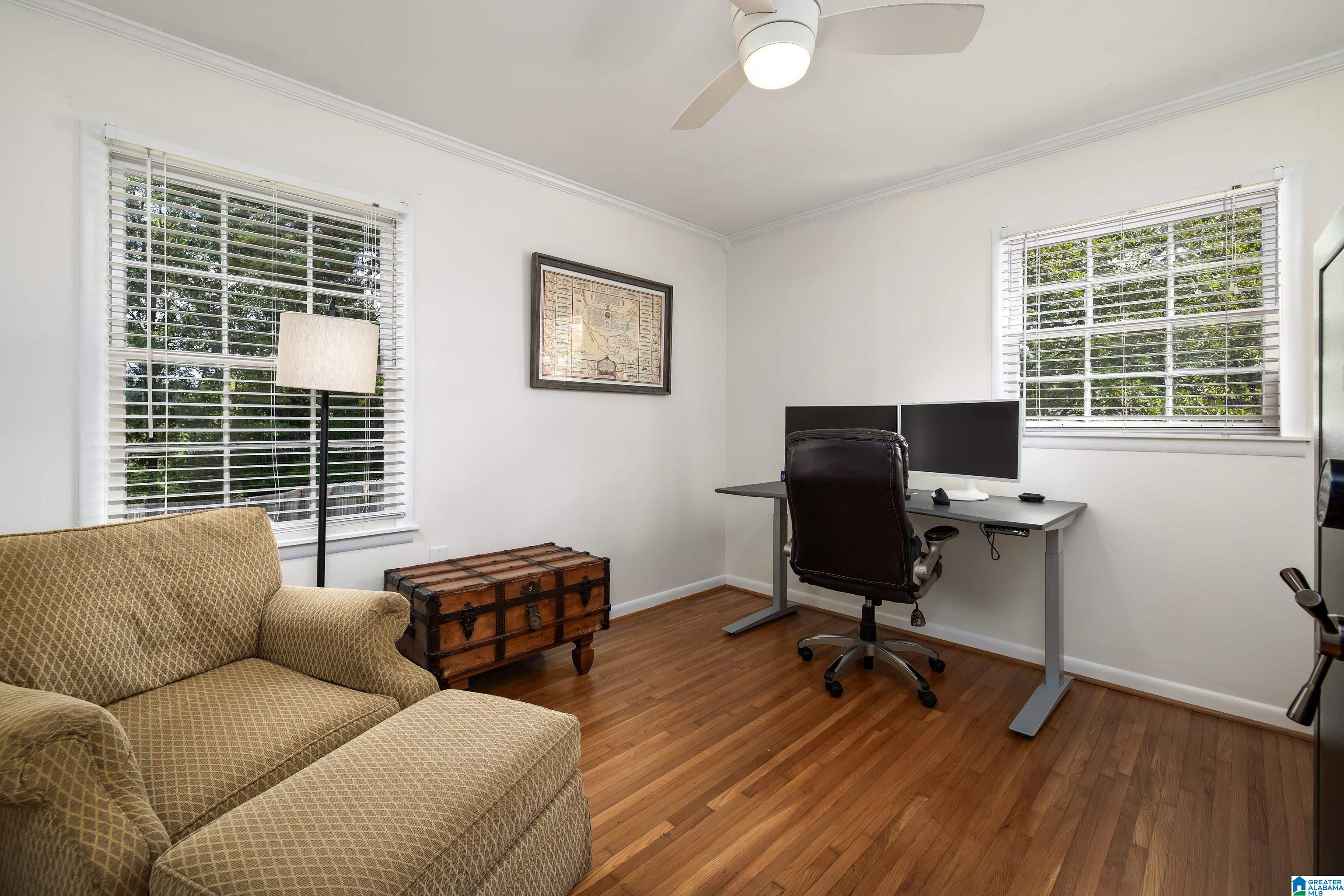 1512 LINDA VISTA DRIVE
