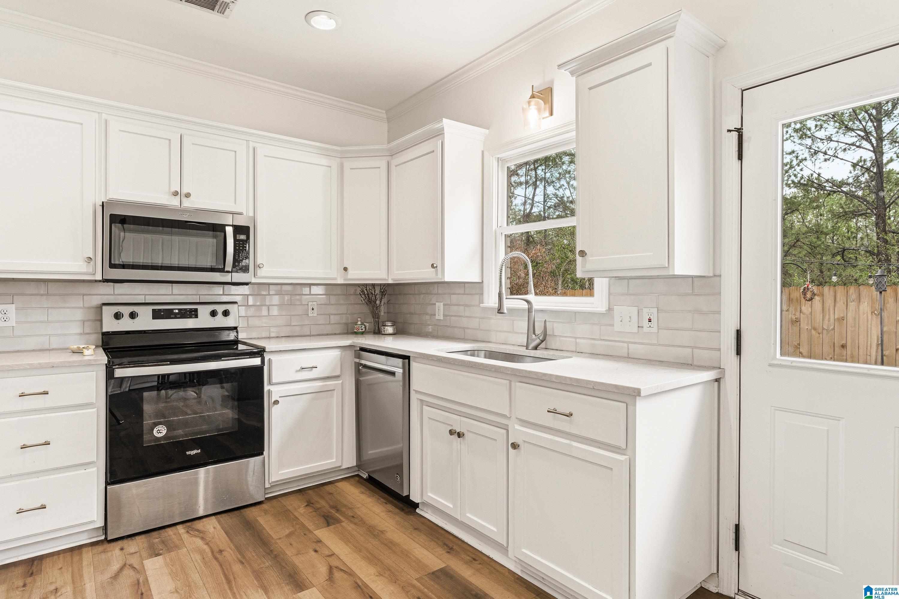 1217 IVY BROOK CIRCLE