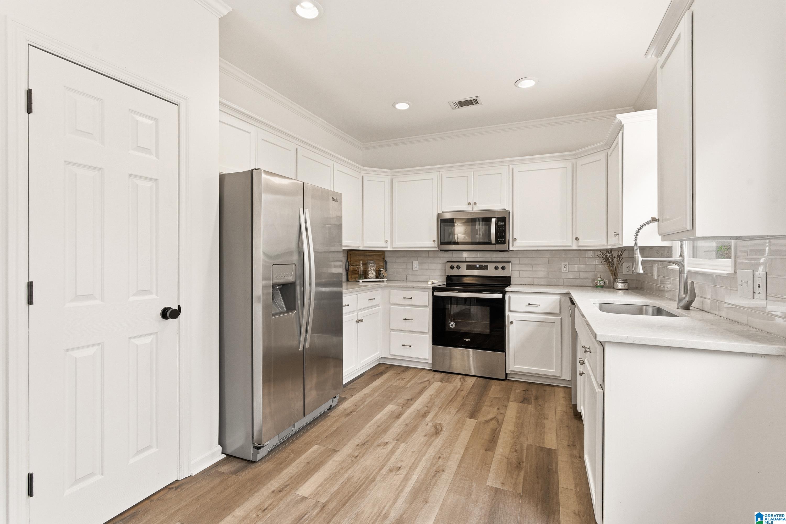 1217 IVY BROOK CIRCLE