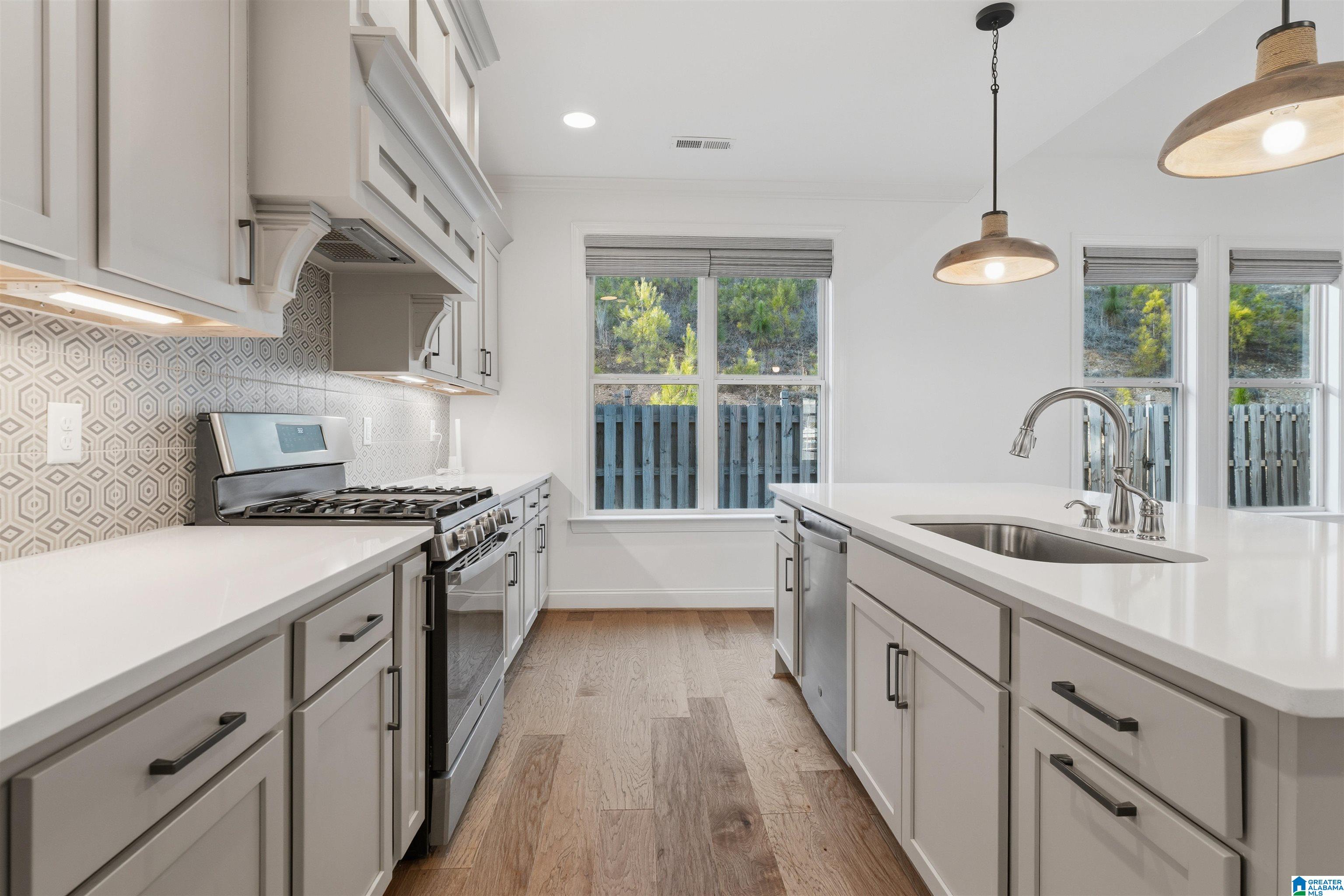 213 KINROSS CIRCLE