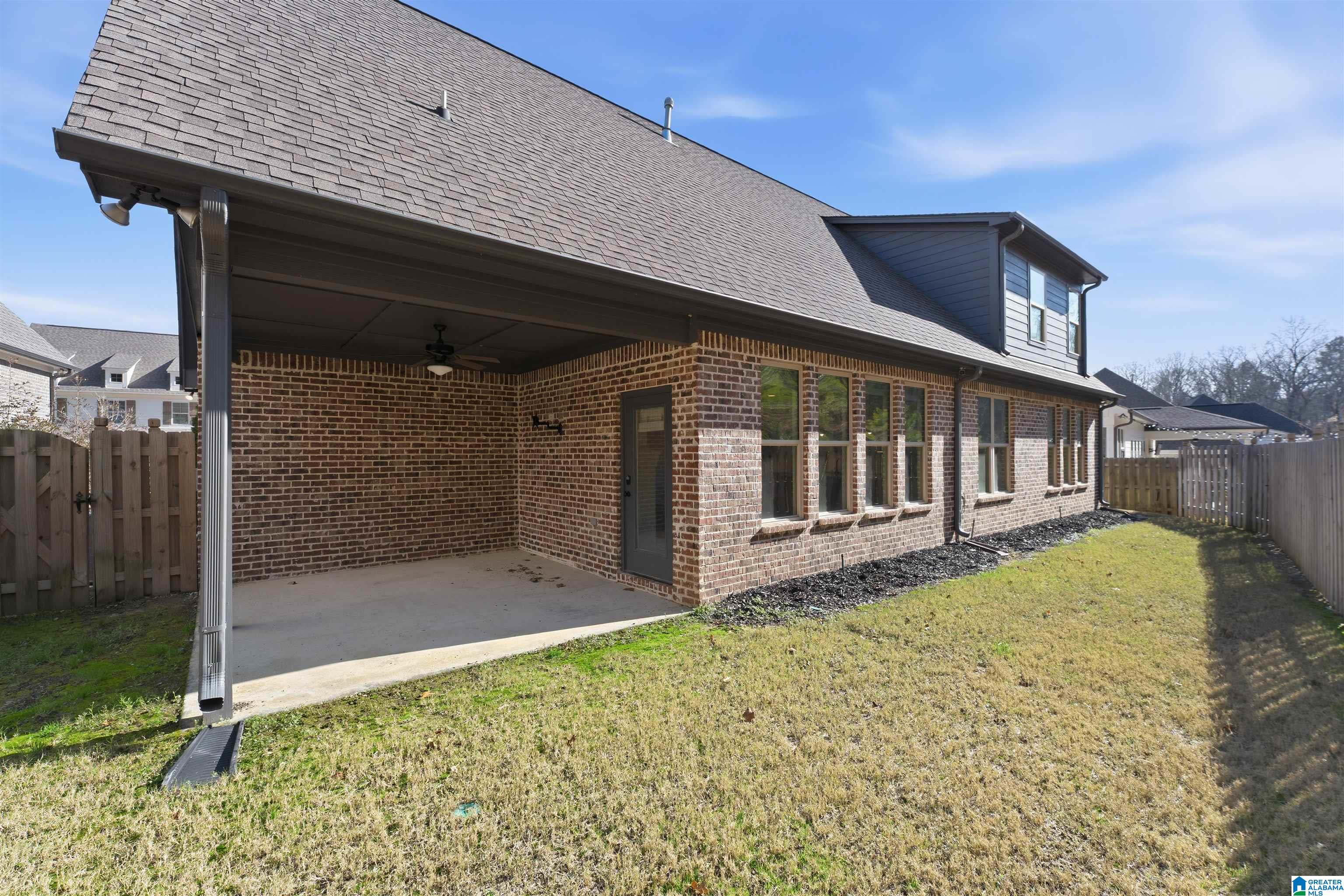 213 KINROSS CIRCLE