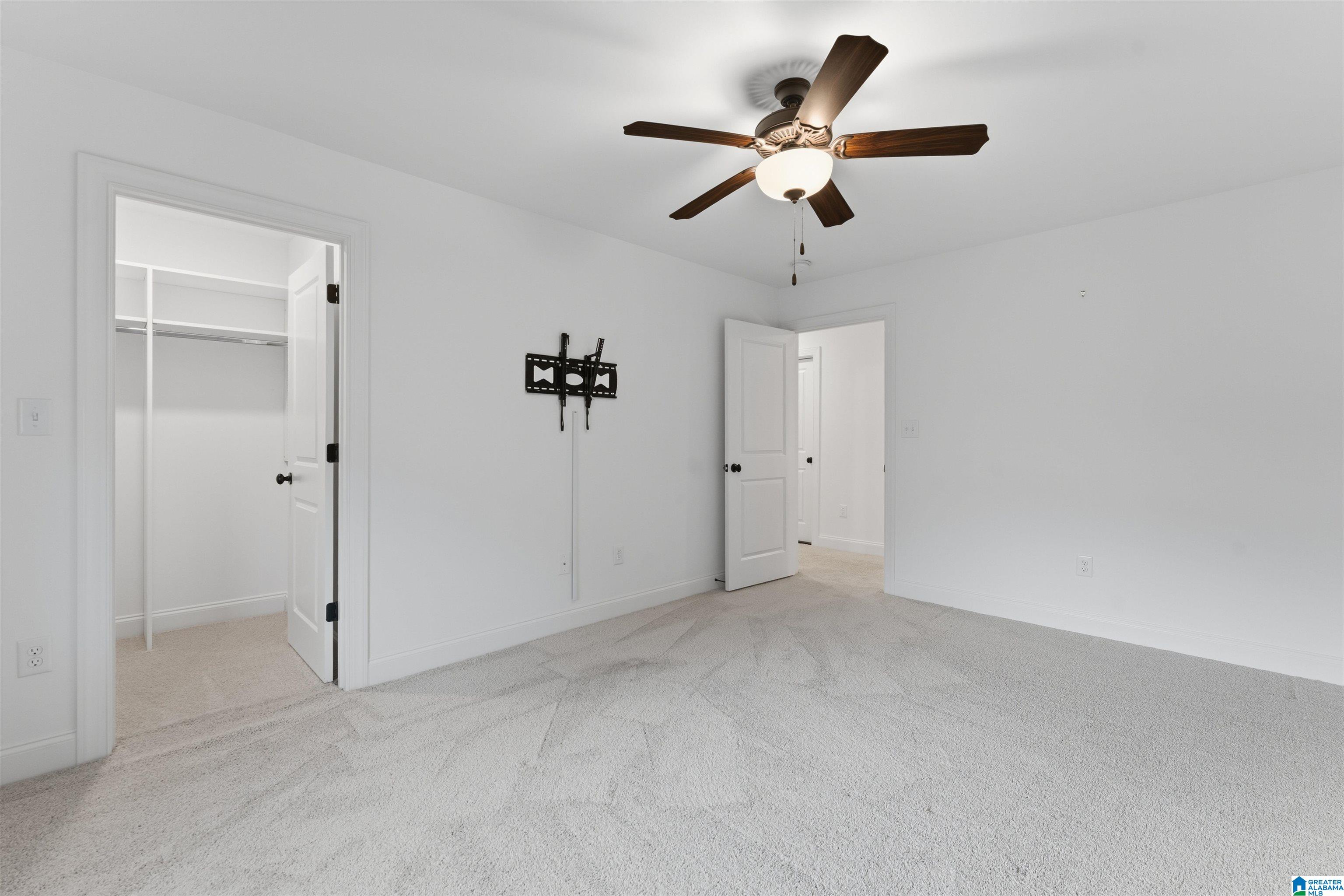 213 KINROSS CIRCLE