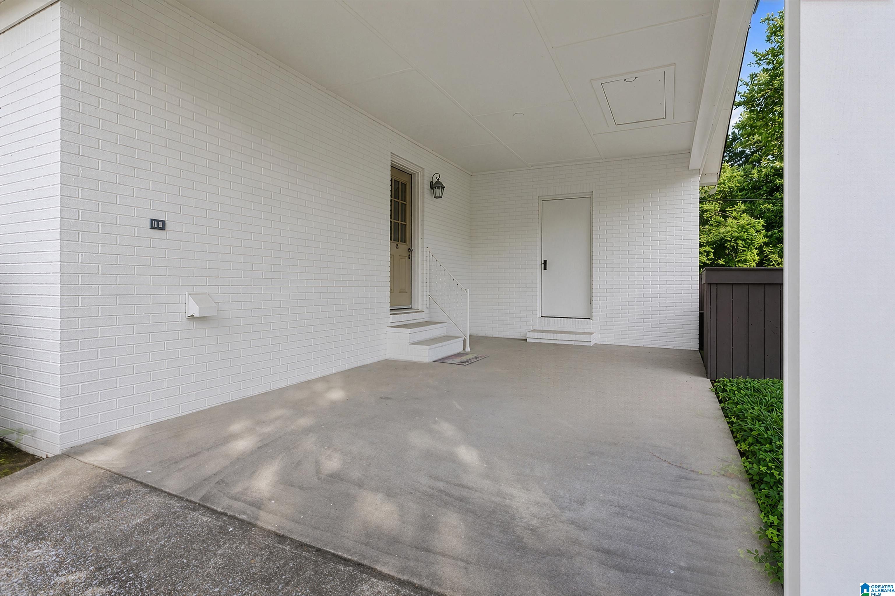 3220 VALLEY PARK DRIVE