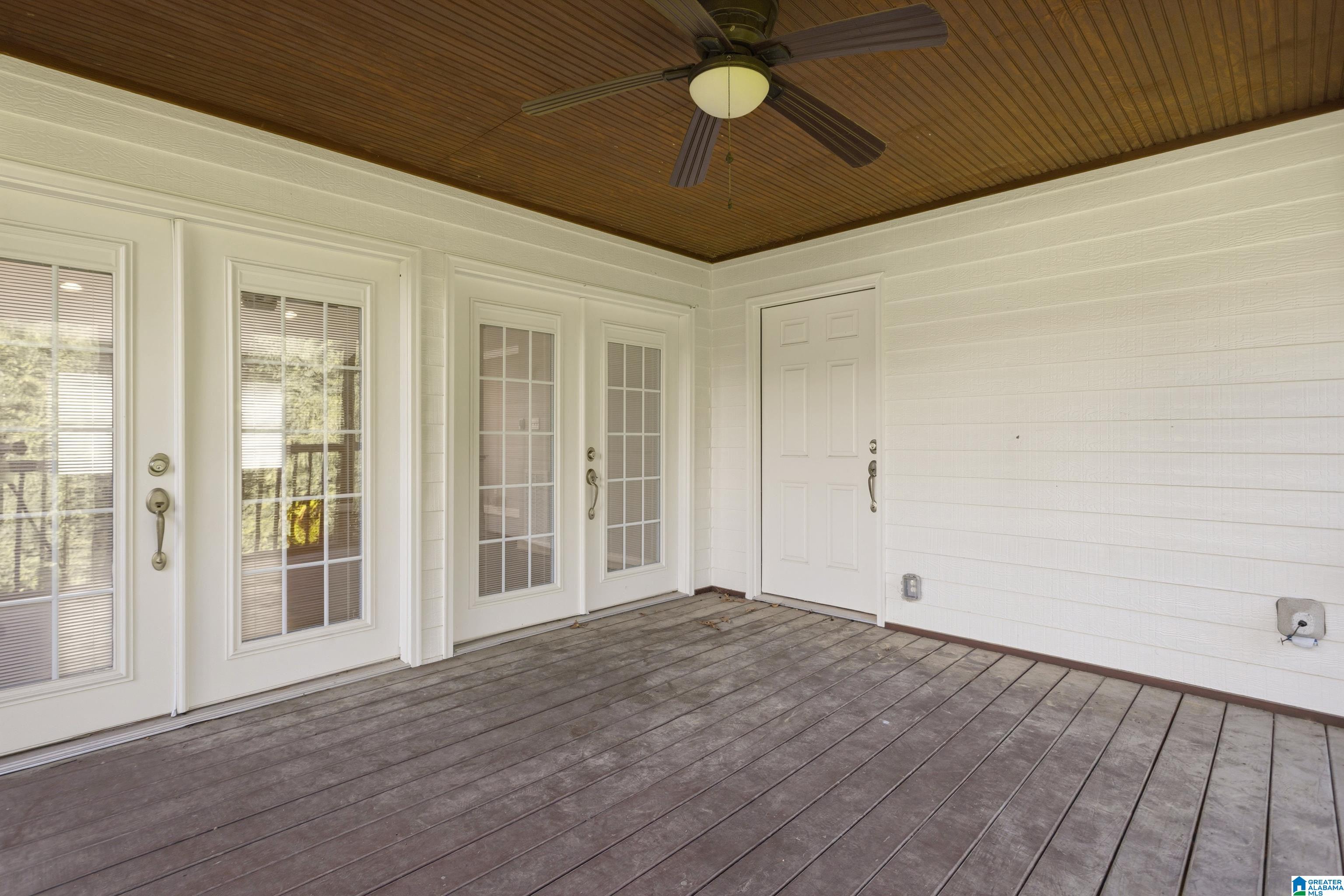 3220 VALLEY PARK DRIVE