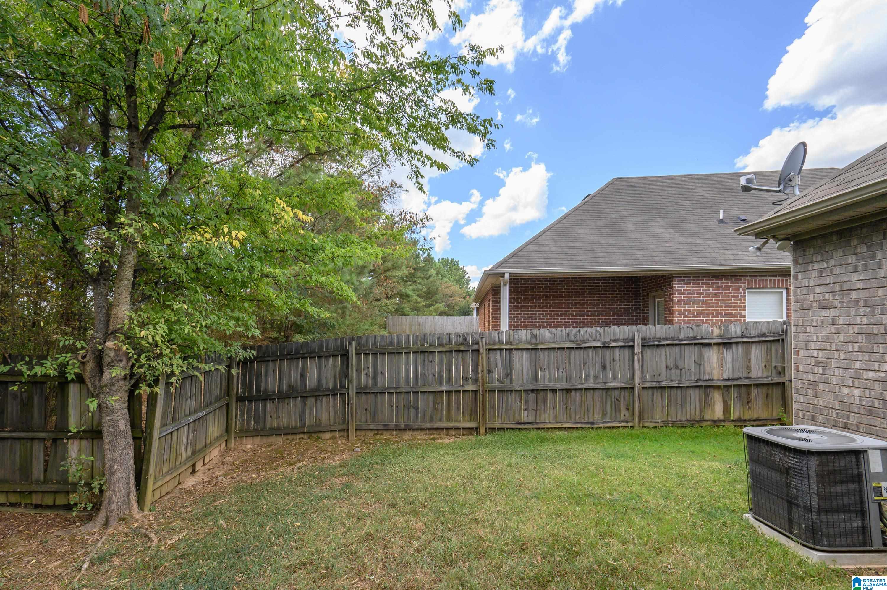 2733 OXMOOR WAY