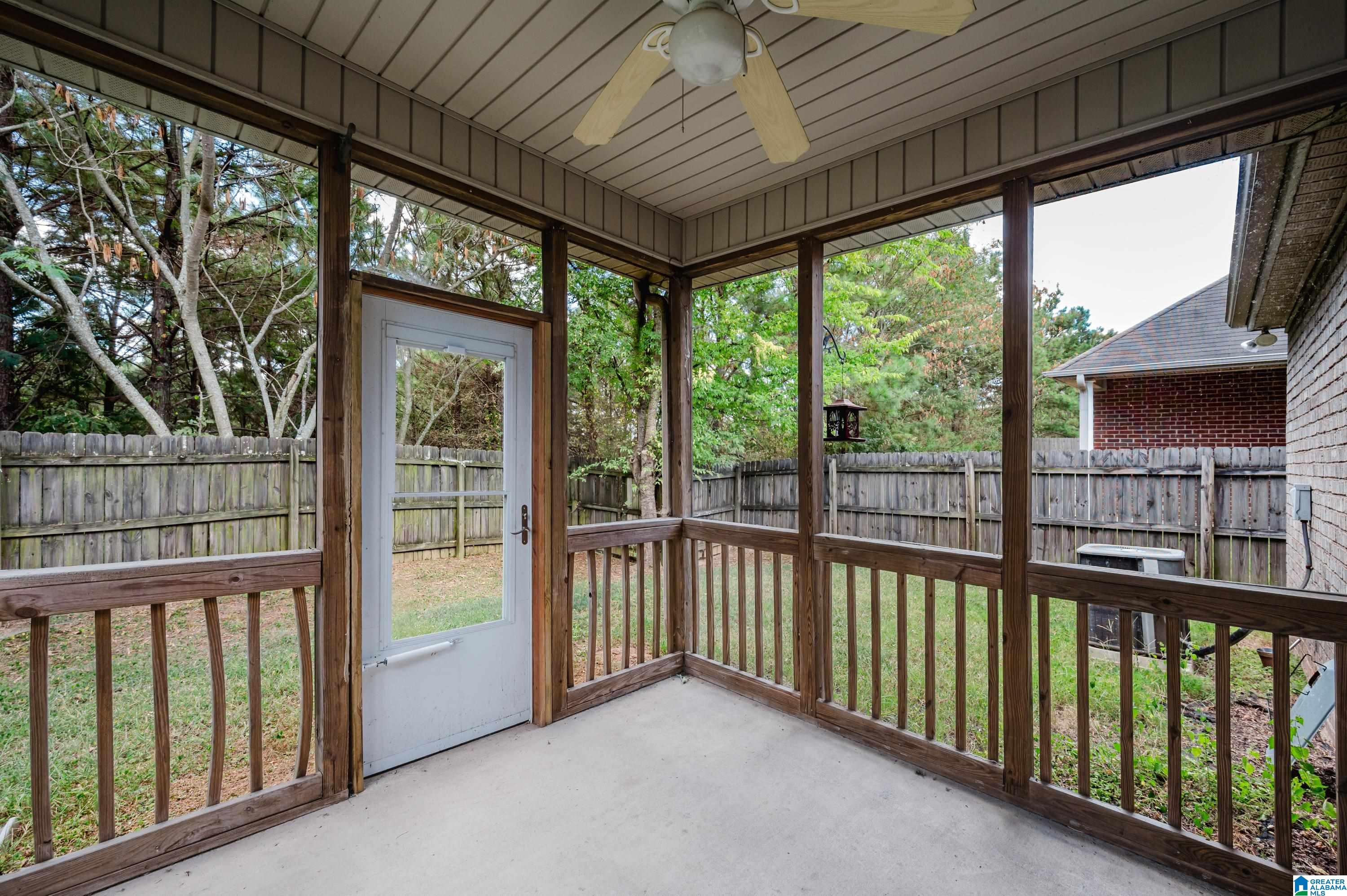 2733 OXMOOR WAY