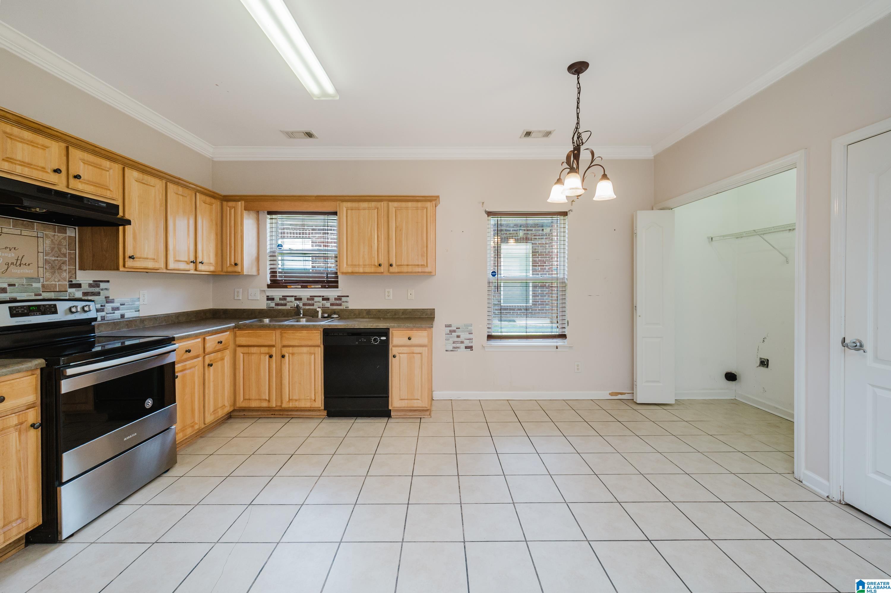 2733 OXMOOR WAY