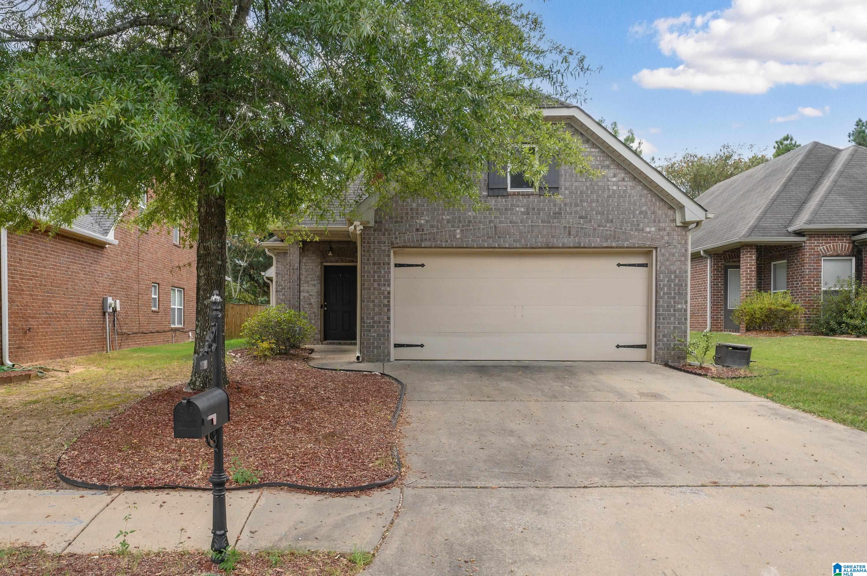 2733 OXMOOR WAY