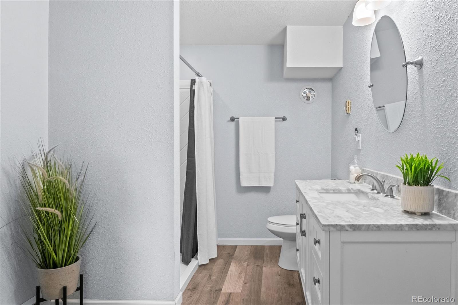 13976 Wamblee Trail
