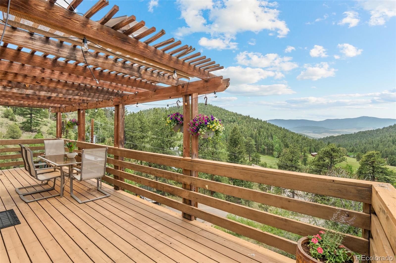 13976 Wamblee Trail