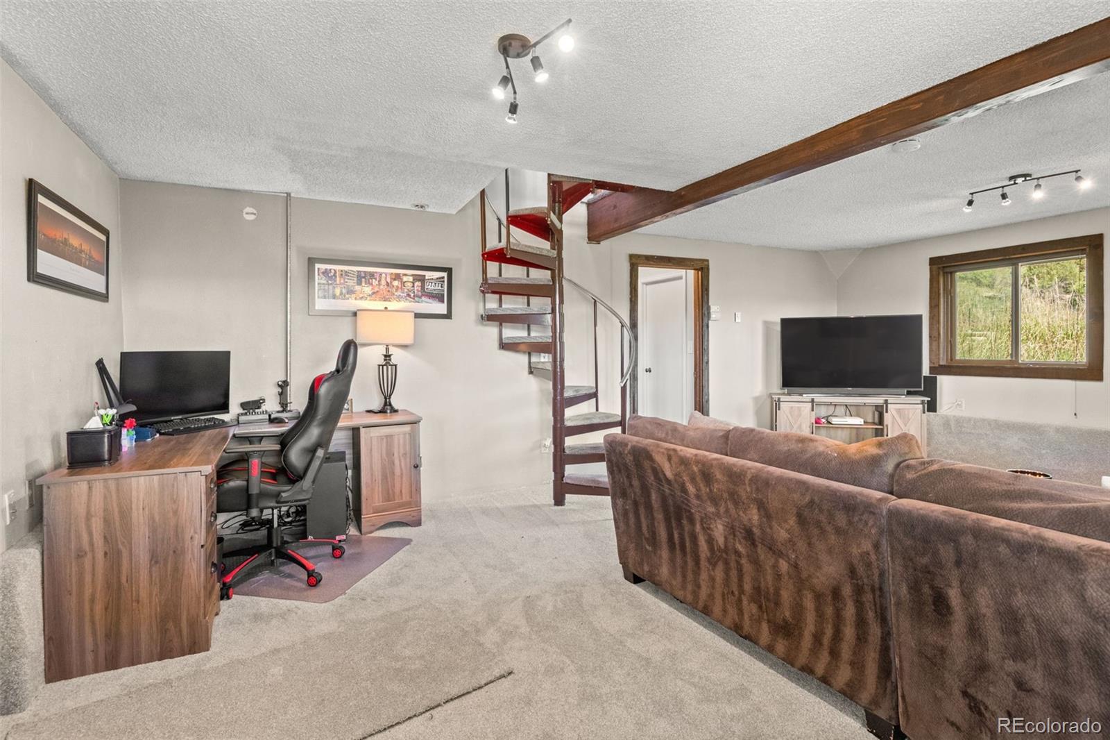 13976 Wamblee Trail