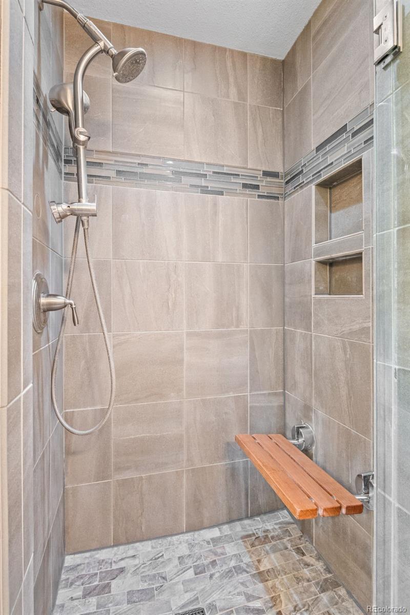 13976 Wamblee Trail