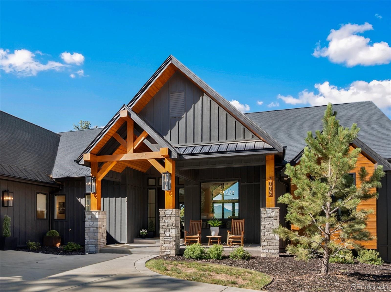 1005 Locklin Way