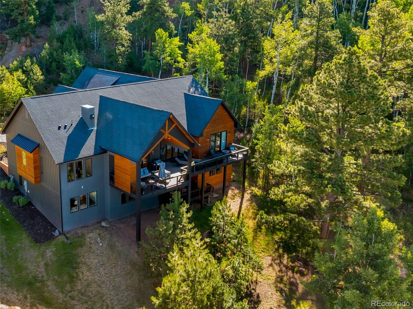 1005 Locklin Way