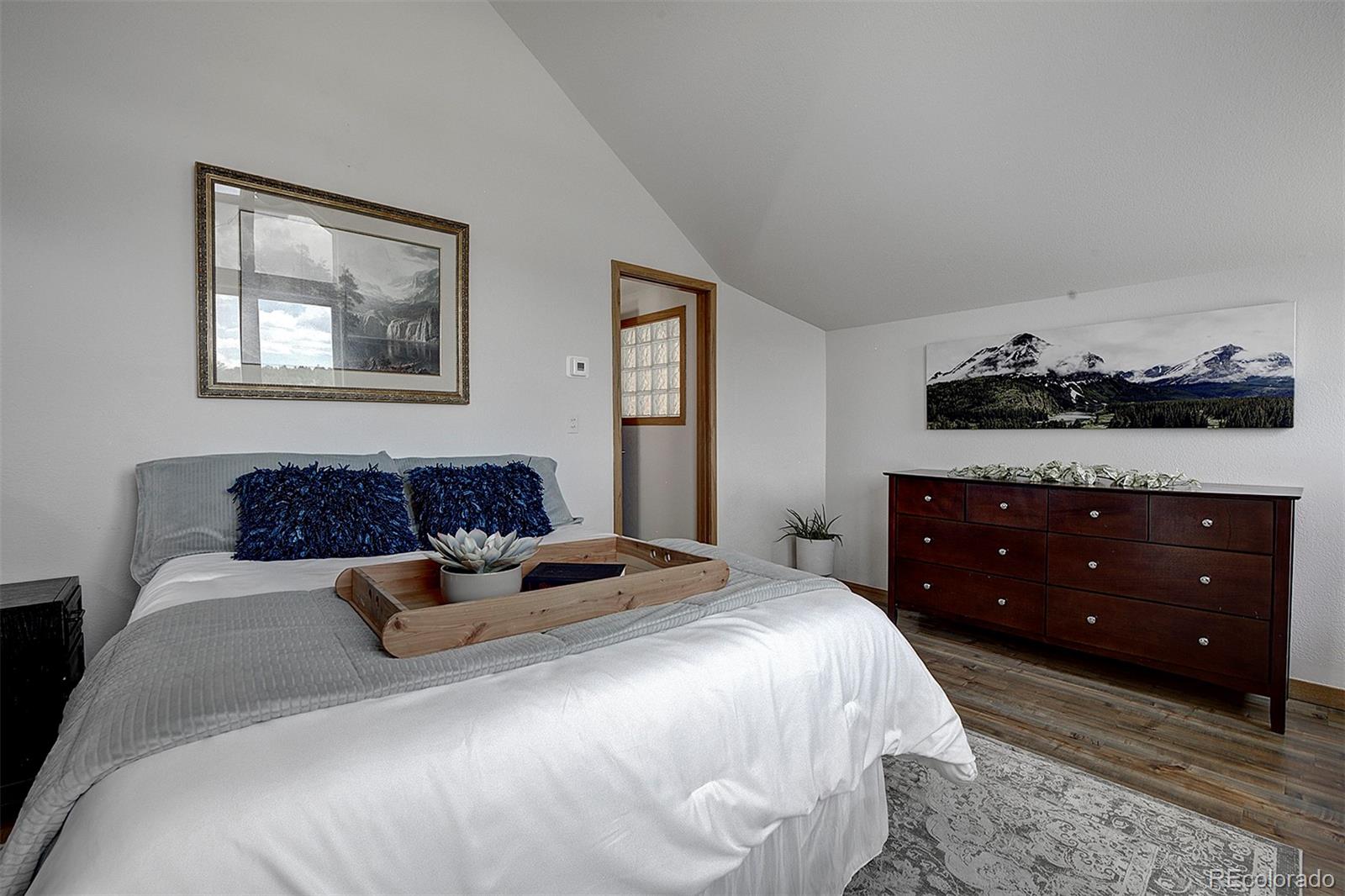 27987 Richmond Hill Road