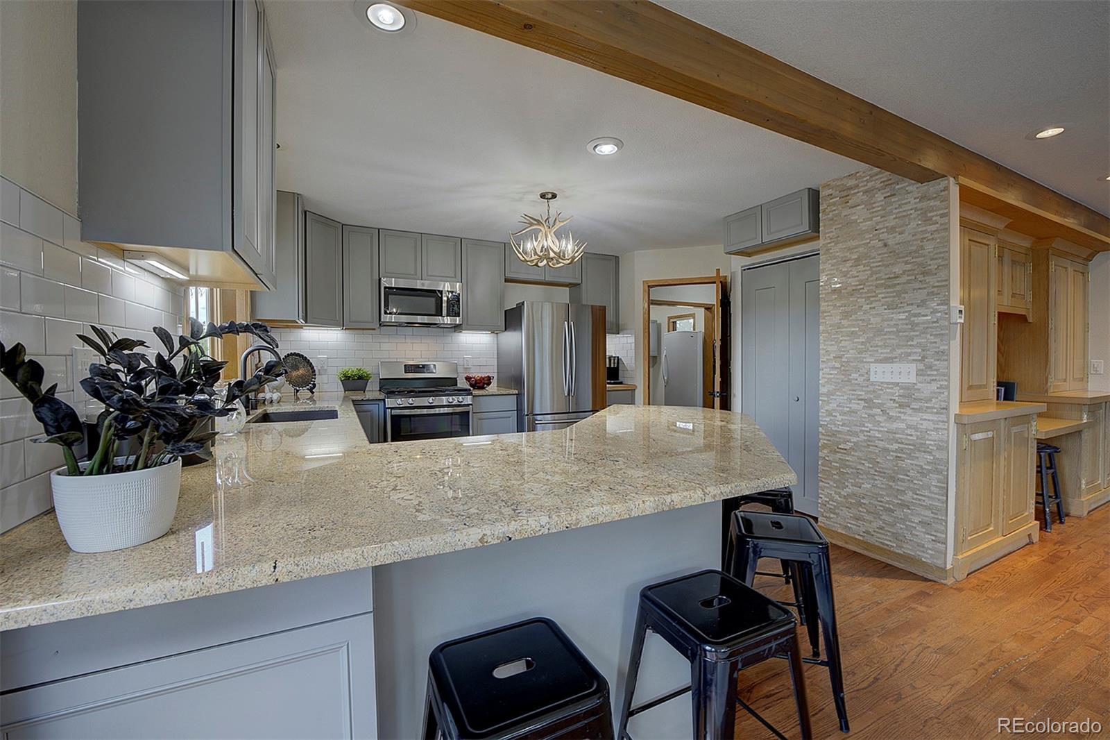 27987 Richmond Hill Road