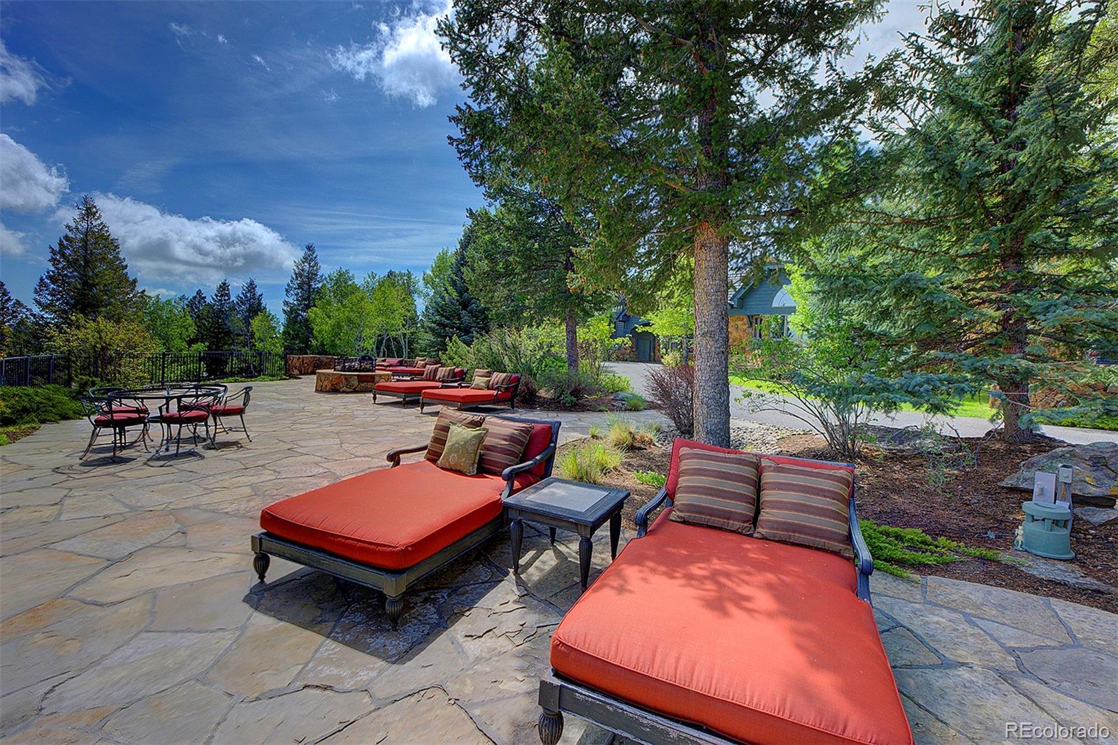 1275 Silver Tip Lane