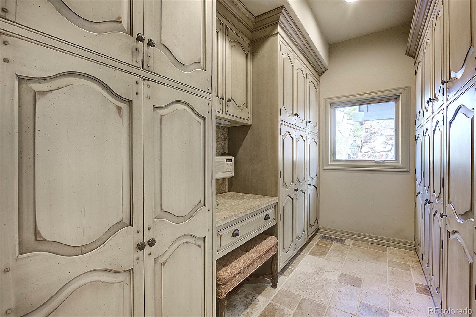 1275 Silver Tip Lane