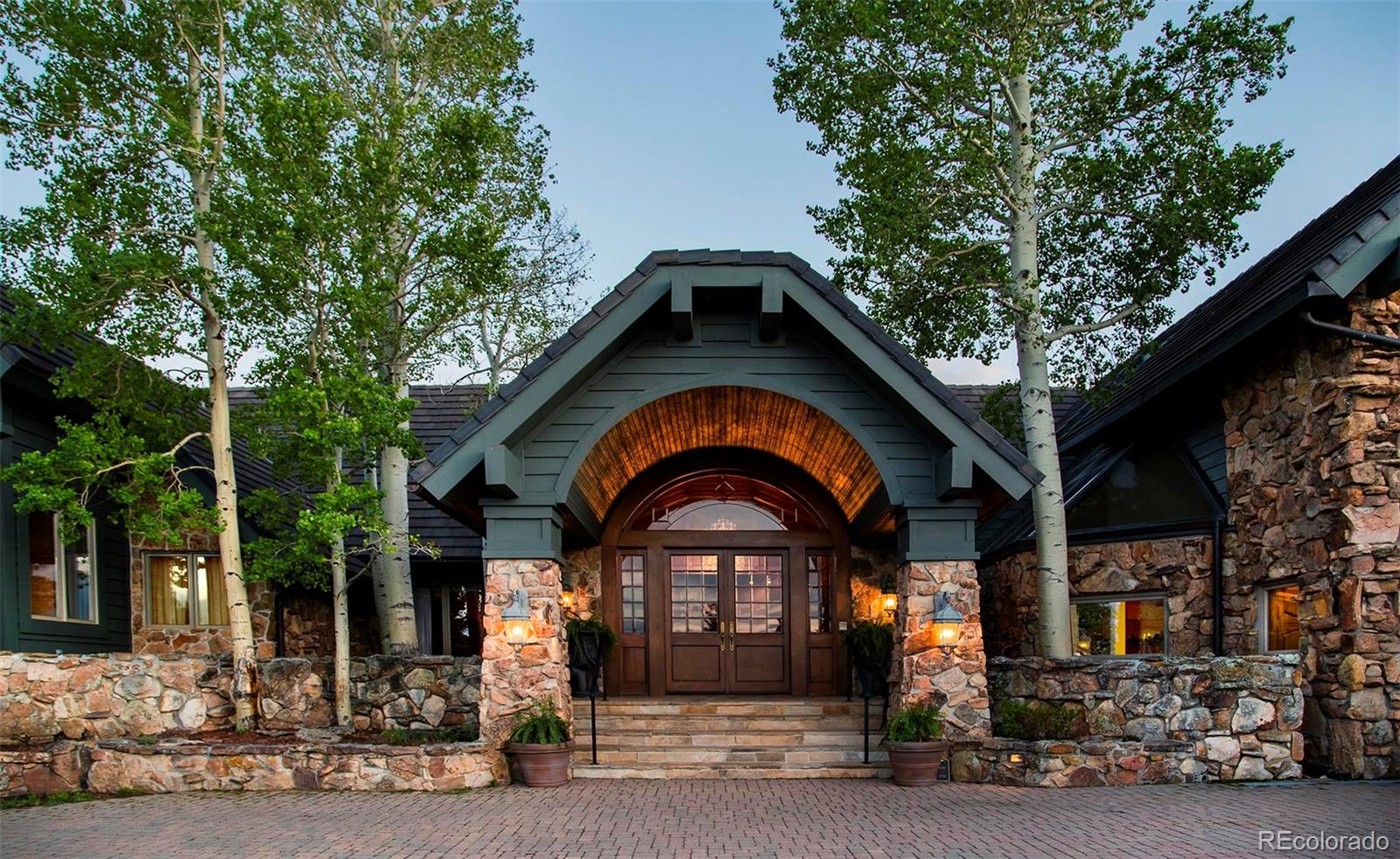 1275 Silver Tip Lane