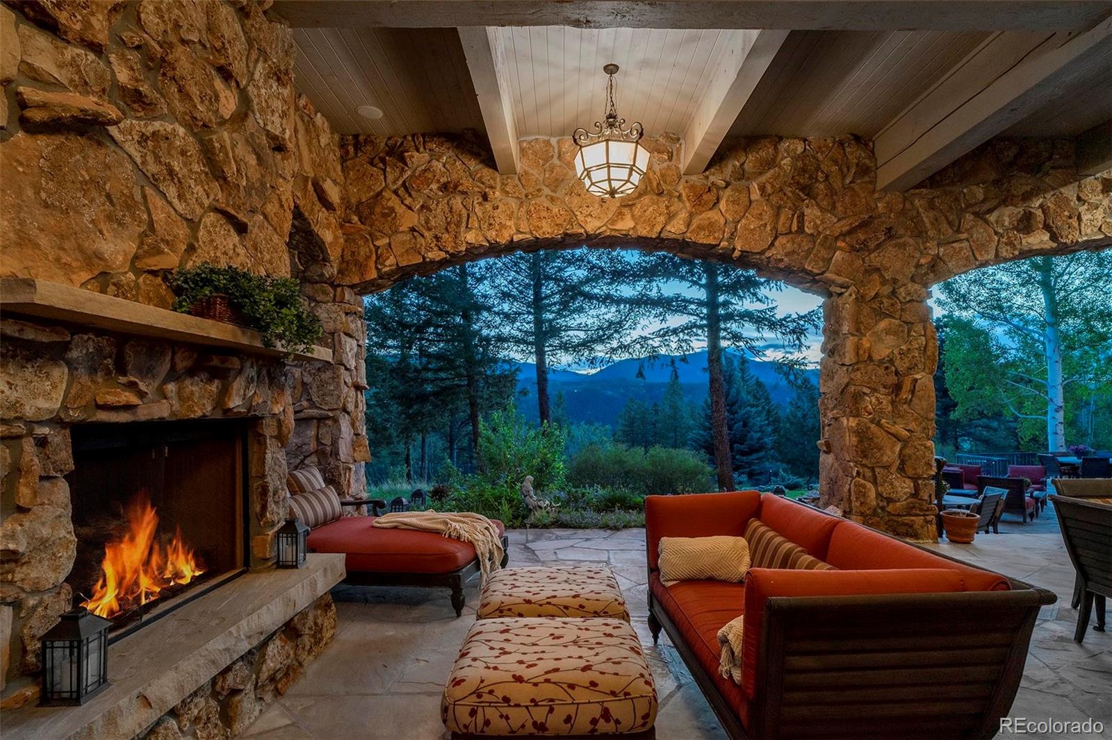 1275 Silver Tip Lane