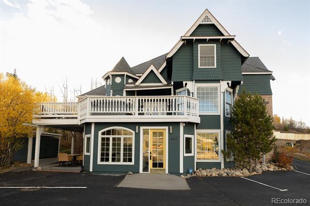 405 Lions Gate Drive