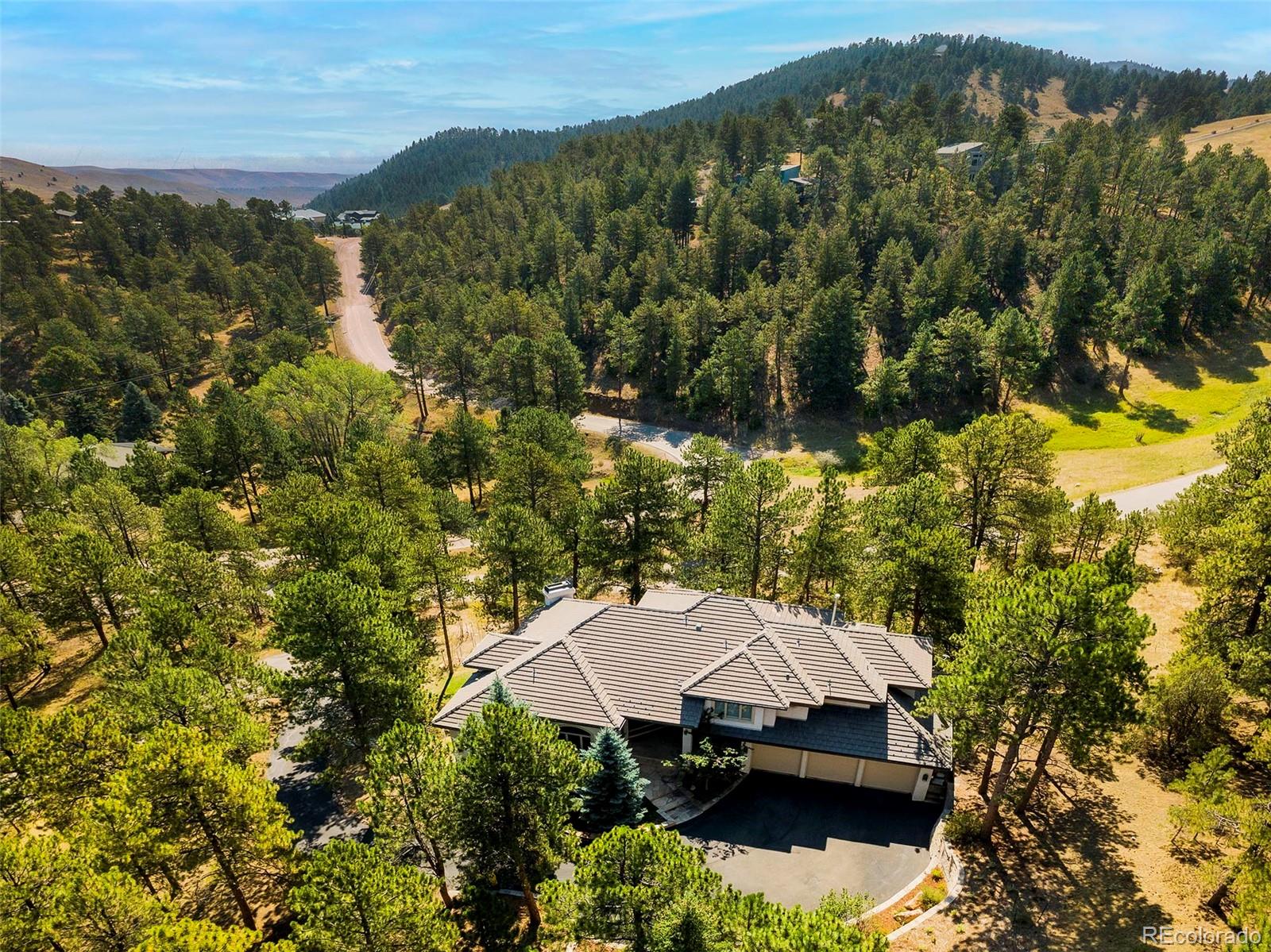 22184 Forest Hills Drive