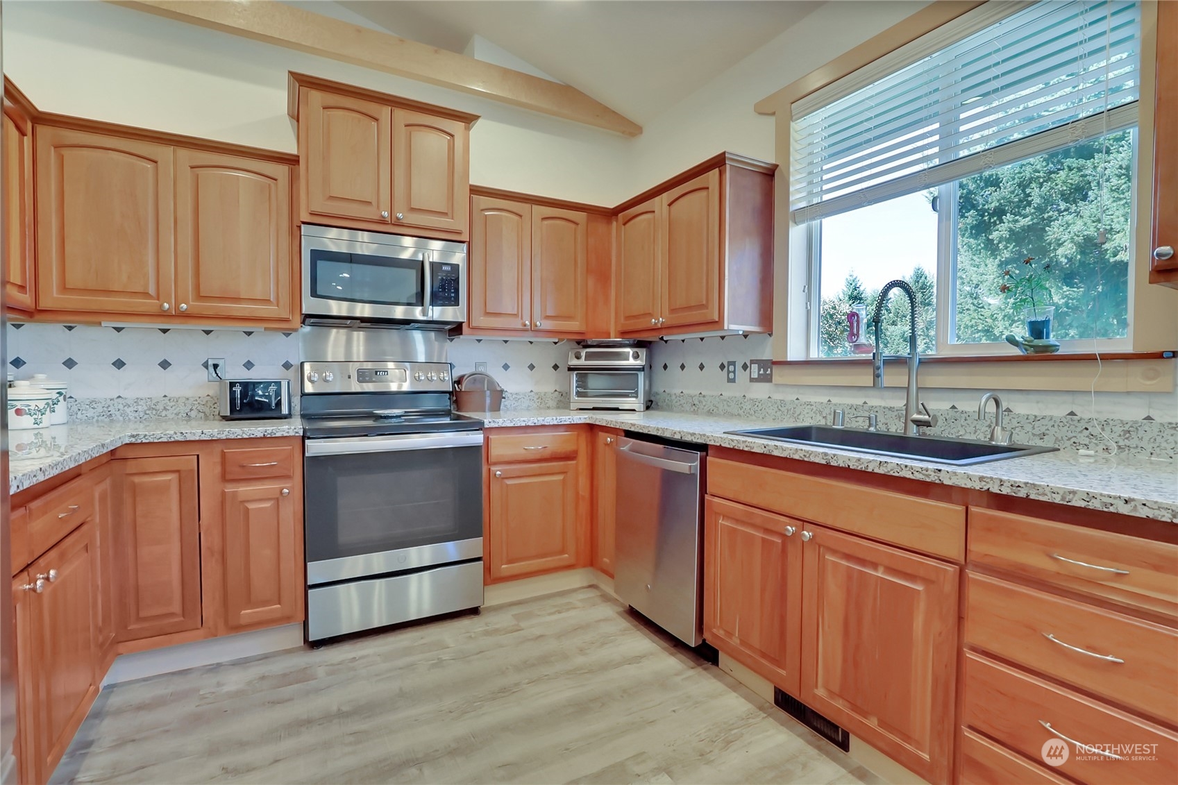 14437 Lindsay Loop SE