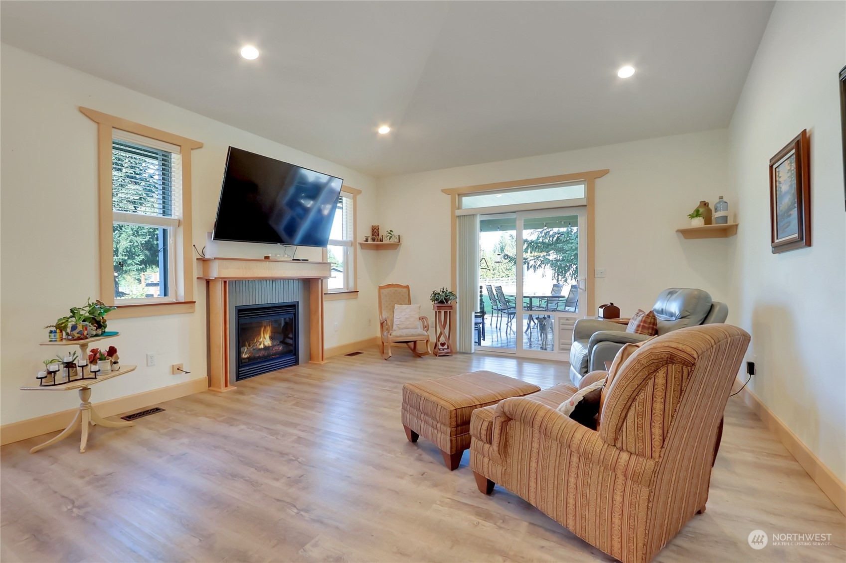 14437 Lindsay Loop SE