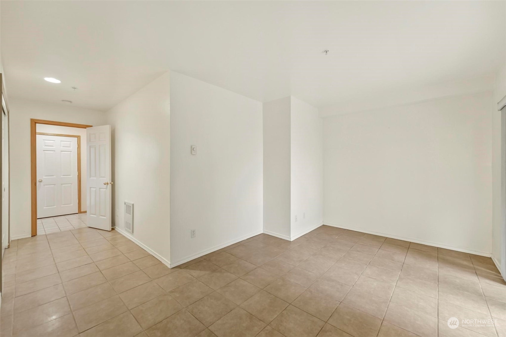 9420 Linden Avenue N