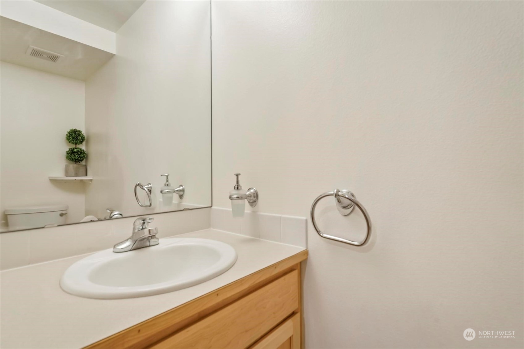 9420 Linden Avenue N