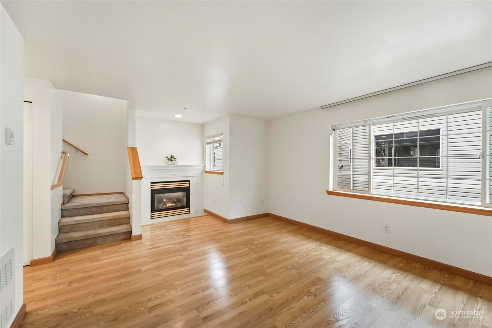 9420 Linden Avenue N