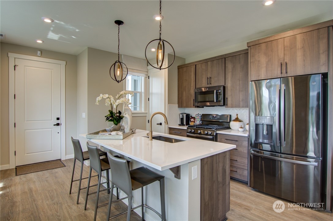 15412 208th Avenue E Unit: 163