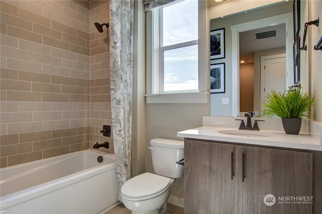 15412 208th Avenue E Unit: 163