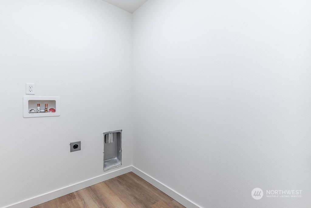 18011 69th Street NW