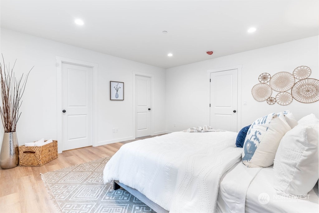 18011 69th Street NW